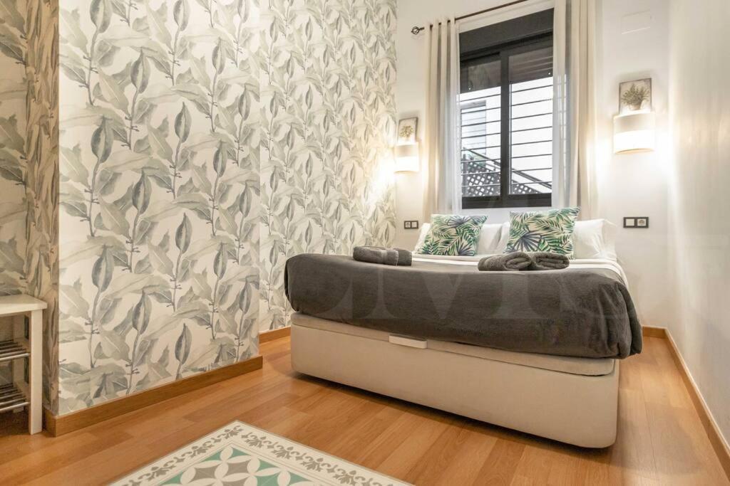 Relaxing Apartment With Parking In The Center By Rems Malaga Ngoại thất bức ảnh