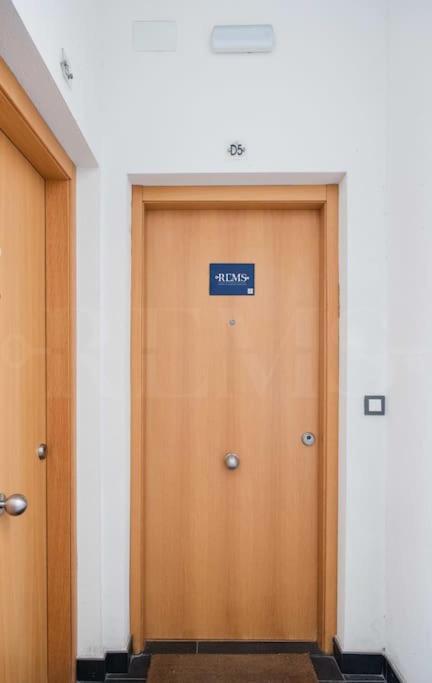 Relaxing Apartment With Parking In The Center By Rems Malaga Ngoại thất bức ảnh