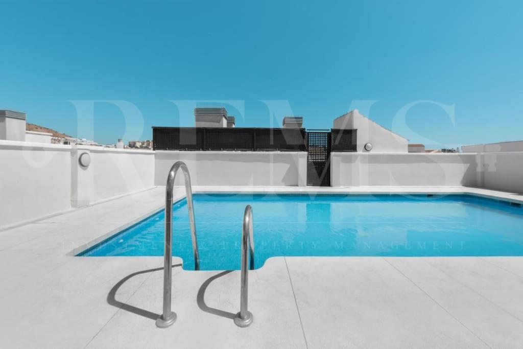 Relaxing Apartment With Parking In The Center By Rems Malaga Ngoại thất bức ảnh